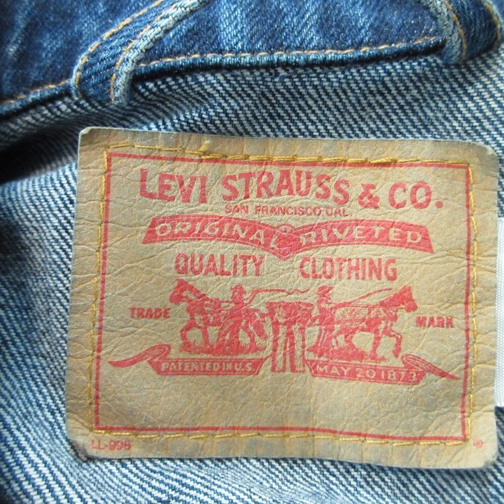 Vintage Levi's Women's Trucker Jacket Size M Weekend - Picture 6 of 8